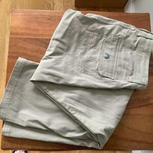 Prana - Halle Pant. Women’s Size 10. Khaki